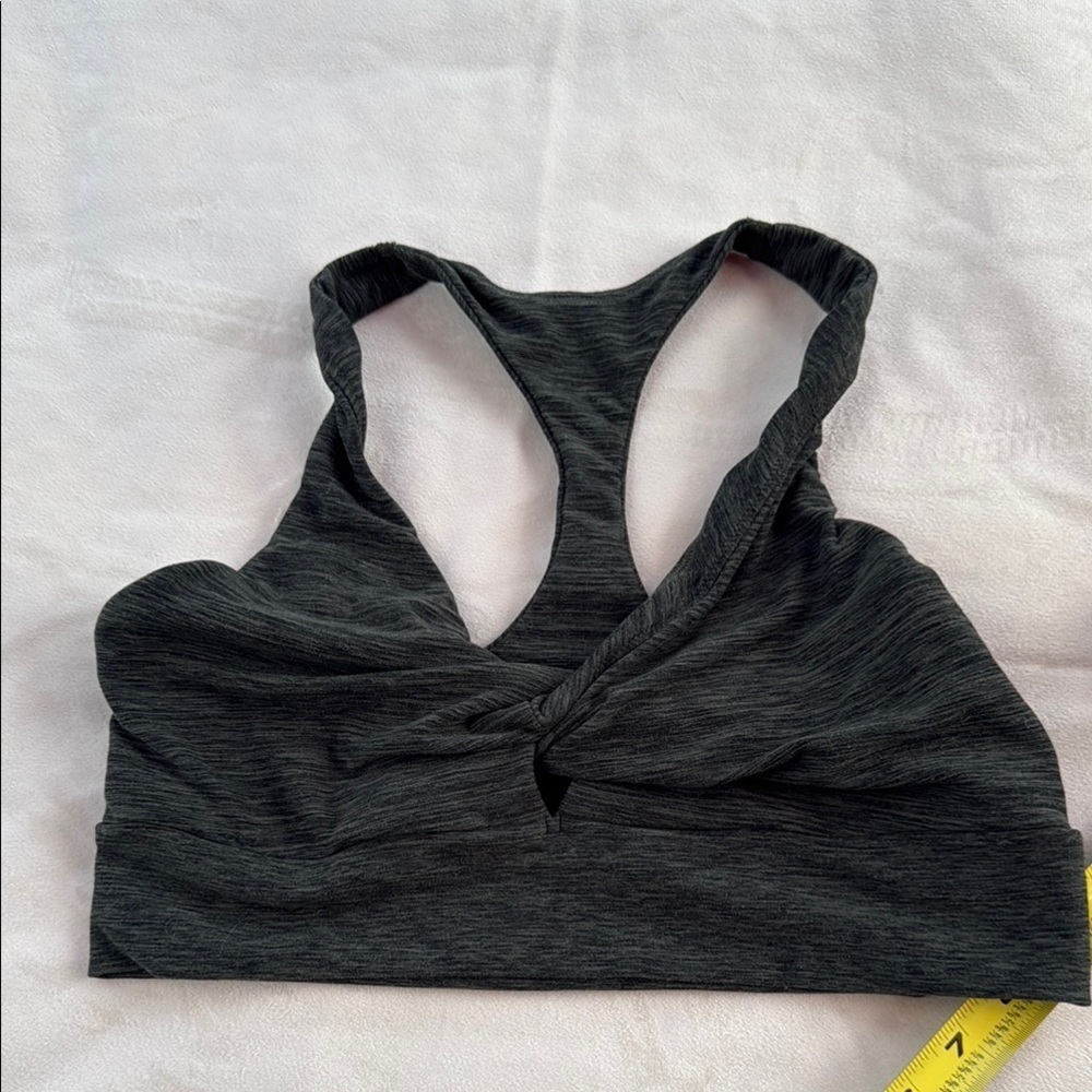 VICTORIA SCRET. Black Racerback Sports Bra with Moisture-Wicking Fabric